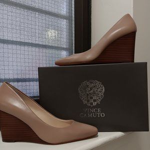 Vince Camuto leather wedge heel shoes